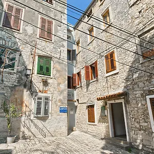 Hostel Pula Хостел